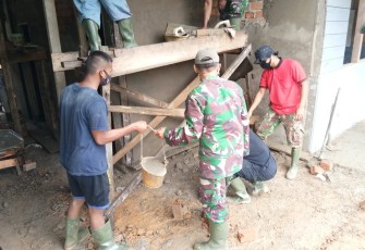 Satgas TMMD Optimalkan Waktu Garap Sasaran MCK Di SD Islam Terpadu Sepila Desa Makmur