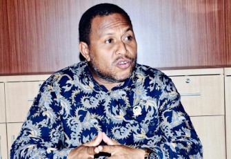 Ketua Komisi I DPRD Raja Ampat Fahmi Macap SE