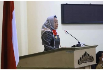 Bupati Tulang Bawang Hj Winarti SE MH
