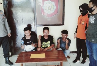 Tersangka saat diamankan