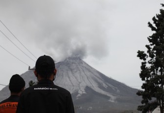 Erupsi Gunung Sinabung Mengundang PPPA Daarul Qur’an Medan Bergegas Menuju Lokasi