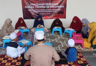 Santri Rumah Tahfidz Ikuti Khataman Akbar