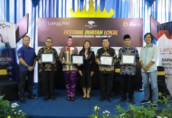 Bupati Winarti Ikuti Talkshow