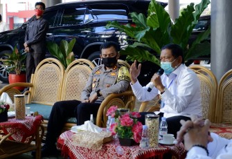 Bupati Bengkulu Utara Ir H Mian Saat Memberikan Penjelasan 