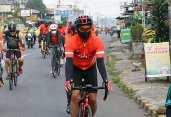Kapolda Bengkulu Irjen Pol Drs Teguh Sarwono M Si Laksanakan Gowes 