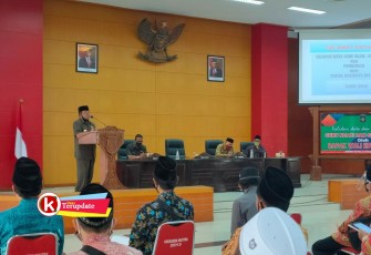Walikota Santoso Membuka Pembinaan Guru Ngaji dan Guru Minggu (foto: Faisal NR / Klikwarta.com) 