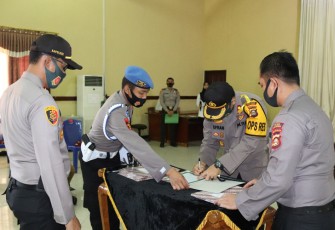 Jajaran Polres Musi Rawas Tanda Tangani Pakta Integritas Netral Dari Politik Praktis
