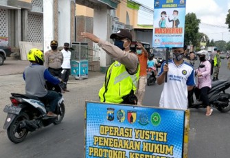 Polsek Campurdarat Bersama Forkopimcam Ops Yustisi