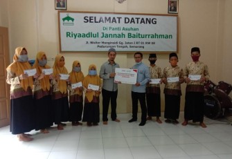 PLN UID Jateng-DIY dan PPPA Daarul Qur'an Bagikan Santunan Untuk Santri Yatim dan Dhuafa