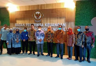 Ketua DPRD Bengkulu Selatan Hadiri Penyerahan LHP BPK