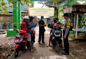 Polsek Limpung laksanakan patroli di Objek Wisata Pantai Celong Desa Kedawung Kecamatan Banyuputih Kabupaten Batang. Minggu ( 1/11/2020).