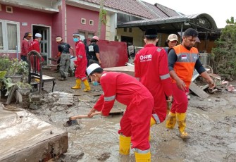 PPPA Daarul Quran Medan Terjunkan Tim Sigab ke Lokasi Banjir di Deli Serdang