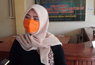 Ketua Fraksi Partai Demokrat DPRD Jatim Sri Subiati 