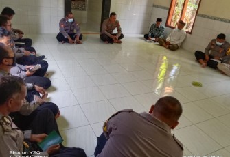 Polsek Brangsong Melaksanakan Kegiatan Keagamaan 