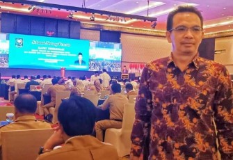 Ketua Komisi Pemilihan Umum (KPU) Kota Bitung Deslie D Sumampouw SE