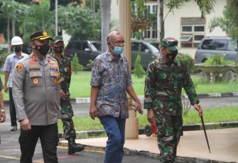 Kunjungan Dandim bersama Kapolres ke PG Pakis Baru