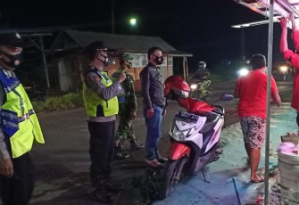 Petugas Gabungan Laksanakan Operasi Yustisi di Gemuh 
