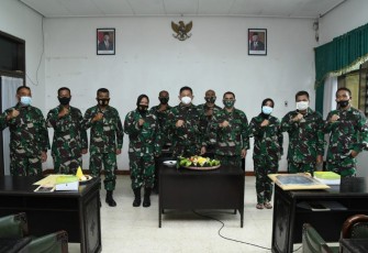 Penerangan Kodam IV/Diponegoro menyelenggarakan tasyakuran yang dilaksanakan di Aula Kantor Pendam IV/Diponegoro, Jl. Perintis Kemerdekaan, Watugong, Rabu (27/1/2021).