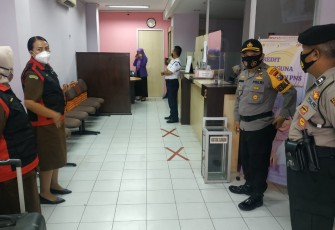 Kejaksaan Negeri Kediri Amankan Dua Tersangka Kasus Korupsi  PD BPR Kota Kediri