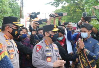 Kapolri Jenderal Polisi Listyo Sigit Prabowo melakukan kunjungan kerja (kunker) ke Sulawesi Selatan (Sulsel) terkait penanganan Pandemi Covid-19