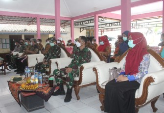 Dandim 0726/Sukoharjo Inf  Agus Adhy Darmawan, S.I.P., M.I.Pol  menerima Kunjungan Tim Wasev dari Kodam IV/Diponegoro Kolonel Inf Era Hernanto (Pamen Ahli Bidang Sosial Budaya Kodam IV/Diponegoro), Jumat (12/02).