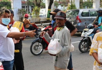 Jumat Berkah Komunitas Pati Berani Jujur