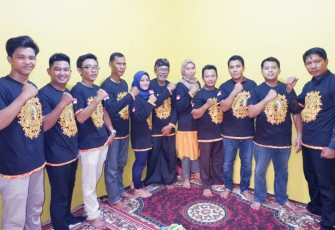 Pengurus IPJB foto bersama dengan sesepuh Saiful Zuhri