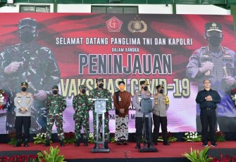 Kapolri Jendral Pol Drs Listyo Sigit Prabowo MSi Bersama Panglima TNI Marsekal TNI Dr Hadi Tjahjanto SIP