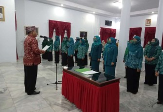 Bupati Erwin Octavian Lantik TP PKK Kabupaten Seluma 