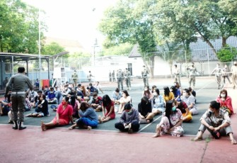 Warga terjaring razia ketika diberikan pengarahan Satpol PP