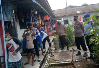 Lapas Kelas II A Tanjung Pinang Bersama Polres Bintan Lakukan Pengeledahan Blok Hunian Warga Binaan