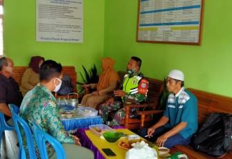Babinsa Anjangsana Bersama Mitra Kerja 