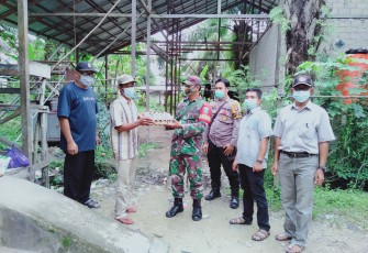 Tim Satgas Covid-19 Ngabang Sambangi Rumah Duka Pasien Terpapar Covid-19