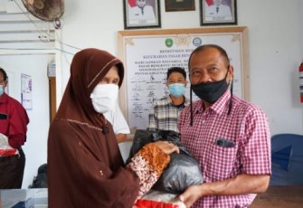 Pemkot Berbagi Paket Ramadan Untuk Kaum Duafa dan Fakir Miskin
