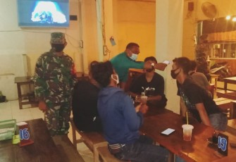 Kodim 1206/Putussibau Bersama Satgas Covid19 Terus Lakukan Patroli Malam
