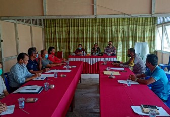 Babinsa Koramil 1206-05/Embaloh Hulu Selalu Aktif Dalam Rapat Desa