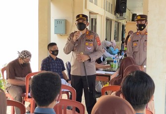 Kapolres Majalengka Pantau Vaksinasi Bagi Pelajar di Sekolah SMKN 1 Majalengka
