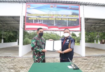 Danrem 071 serahkan secara simbolis kios di Benteng Pendem, Kamis 11/11/2021