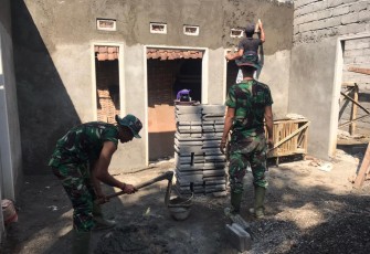 Tukang Bangunan Handal dari Satgas TMMD 112 