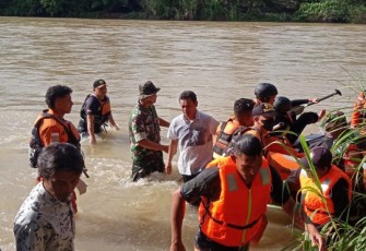 Terseret Arus Sungai, Warga Penarik Tewas Saat Menjala