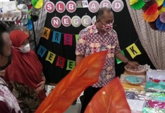 Ketua DPRD Kota Malang I Made Riandiana Kartika pun memberi acungan jempol atas semangat, keahlian dan hasil karya mereka. Menurutnya