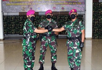 Foto bersama usai kegiatan serah terima jabatan