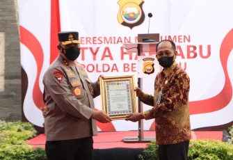 Peresmian Monumen Satya Haprabu Polda Bengkulu dilakukan bersamaan dengan Peresmian 7 bangunan sarana dan prasarana yang ada di Lingkungan Mapolda Bengkulu