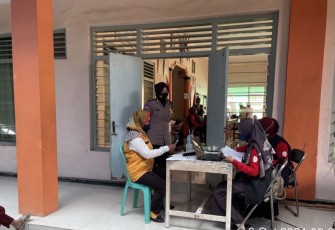 Polsek Dawuan Monitoring Vaksinasi Pastikan Kegiatan Berjalan Lancar