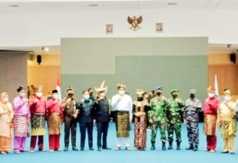 PLT Bupati Bintan menjadi Irup upacara peringatan Hari Sumpah pemuda ke 93 THN 2021