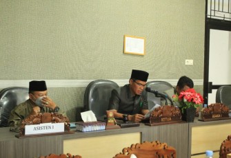DPRD Kabupaten Bengkulu Tengah Gelar Rapat Paripurna Tingkat II Terkait Pembahasan Penyelenggaraan Terminal