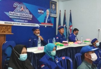 Peringatan Dua Dekade Partai Demokrat di kantor DPC Partai Demokrat Karanganyar