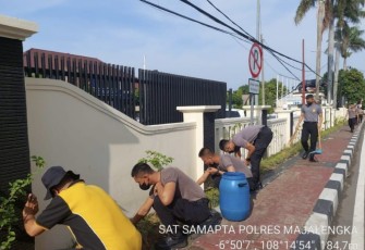 Kasat Samapta Pimpin Langsung Bersih-Bersih Mako Antisipasi Penyebaran Virus Corona