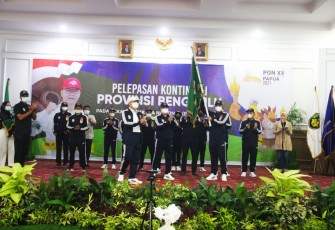 Gubernur Rohidin Lepas Kontingen Bengkulu ke PON XX Papua