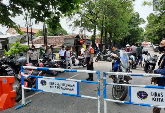 Polres Pekalongan Kota Bersama Forkopimda Intensifkan Operasi Yustisi Dan Swab massal.